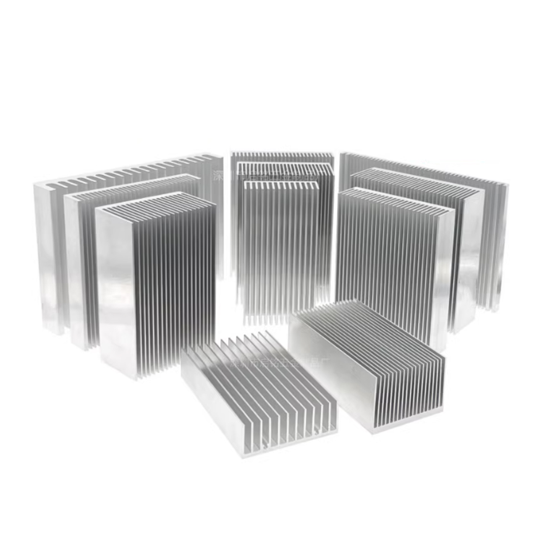 アルミ製ヒートシンクラジエーター電子ICチップ冷却用熱伝導テ - Heatsink Aluminum のレビューと価格
